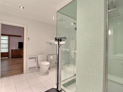 Salle de bains attenante Ã  la CCP - 1200 1Re Avenue, Val-D'Or, QC - Indoor Photo Showing Bathroom