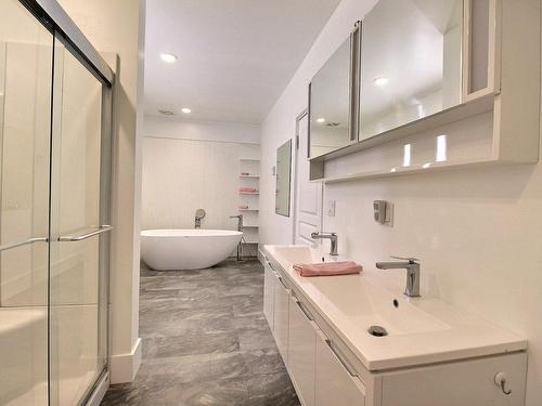 Salle de bains - 1200 1Re Avenue, Val-D'Or, QC - Indoor Photo Showing Bathroom