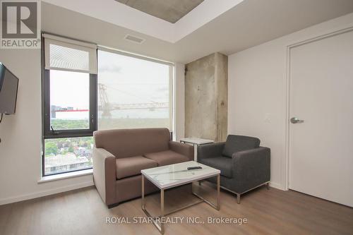 #1717 -105 Champagne Ave, Ottawa, ON - Indoor Photo Showing Living Room