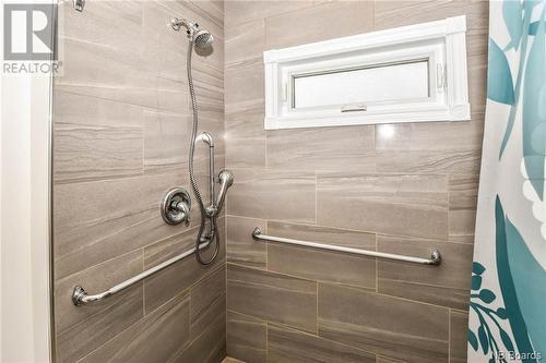 942 Rue Sainte-Marie, Saint-Marie-Saint-Raphaël, NB - Indoor Photo Showing Bathroom