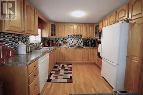 9 Newtown Road, Seal Cove, NL - Indoor Photo Showing Kitchen