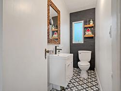 Powder room - 