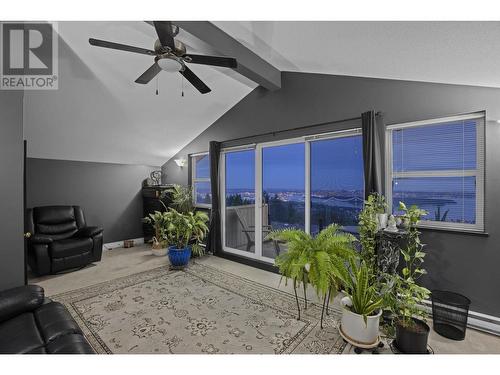 1402 Chippendale Road, West Vancouver, BC - Indoor
