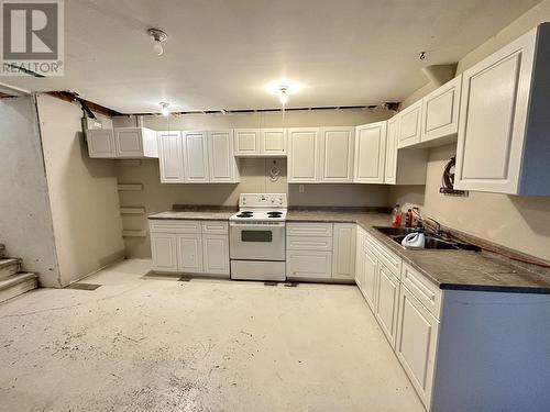 11550 Sackner Road, Vanderhoof, BC - Indoor Photo Showing Kitchen With Double Sink