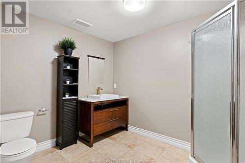 6 Warner St, Moncton, NB - Indoor Photo Showing Bathroom