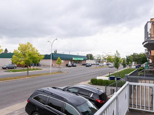 Rue - 4960  - 4962 Boul. Notre-Dame, Laval (Chomedey), QC - Outdoor