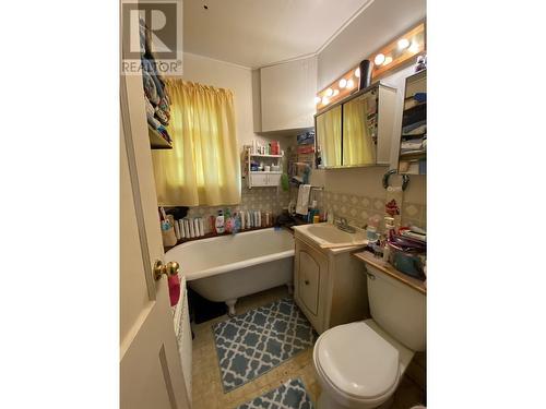1467 E 6Th Avenue, Prince Rupert, BC - Indoor Photo Showing Bathroom