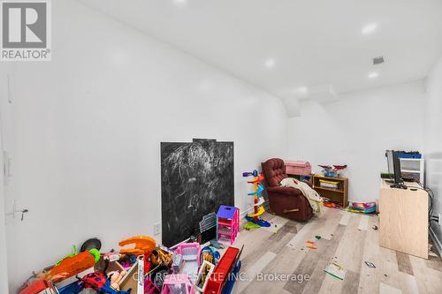 825 Cook Cres, Shelburne, ON - Indoor Photo Showing Other Room