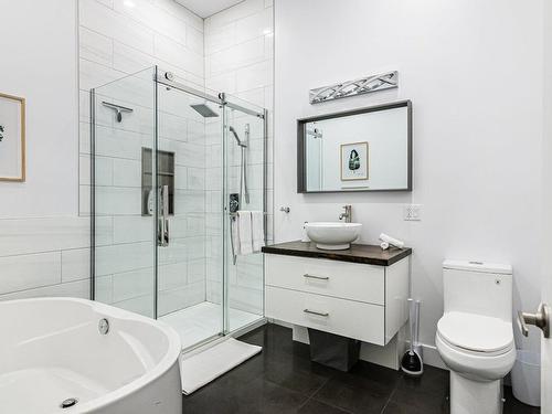 Salle de bains - 201-3414 Rue Stanley, Montréal (Ville-Marie), QC - Indoor Photo Showing Bathroom