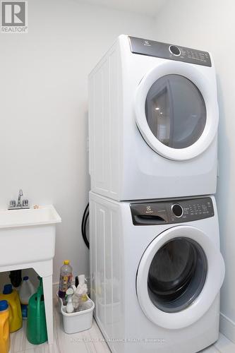 20 Lehtinen Cres, Belleville, ON - Indoor Photo Showing Laundry Room