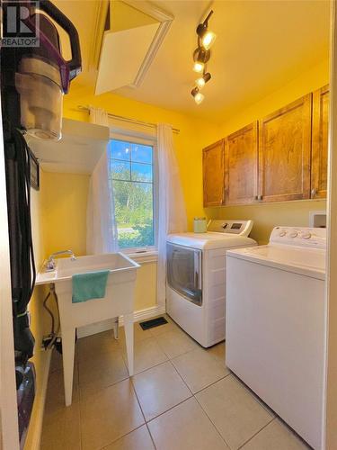 41 Harbour Drive, Clarenville, NL - Indoor Photo Showing Laundry Room