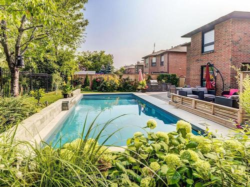 1693 Copseholm Tr, Mississauga, ON - Outdoor With In Ground Pool