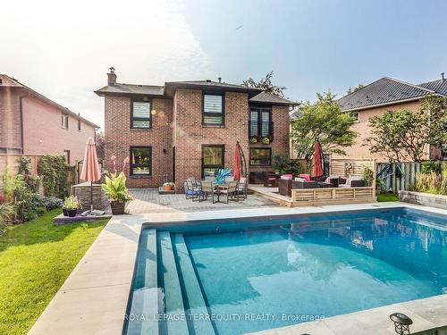 1693 Copseholm Tr, Mississauga, ON - Outdoor With In Ground Pool