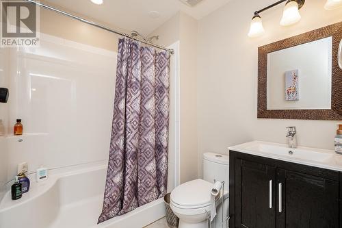 845 Smith Avenue, Coquitlam, BC - Indoor Photo Showing Bathroom
