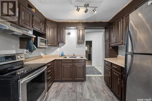 Highway 302 East Acreage, Prince Albert Rm No. 461, SK - Indoor Photo Showing Kitchen With Double Sink