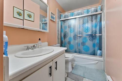 54 595 Adsum Drive, Winnipeg, MB - Indoor Photo Showing Bathroom