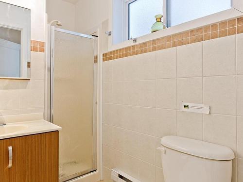 Bathroom - 271 Ch. Du Lac, Stoke, QC - Indoor Photo Showing Bathroom