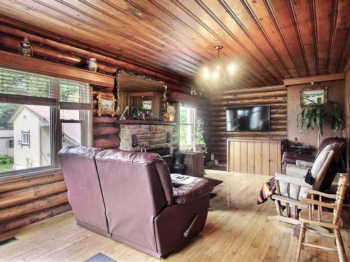 Living room - 36 Rue Water, Lachute, QC -  With Deck Patio Veranda With Exterior