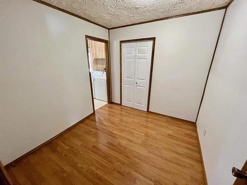 325 Boozhoo Avenue, Dryden, ON - Indoor Photo Showing Other Room