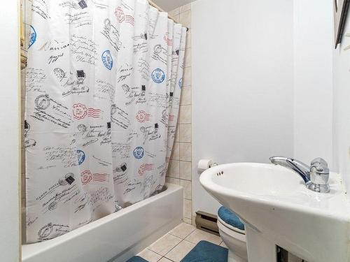 Salle de bains - 7528  - 7532 Rue Boyer, Montréal (Villeray/Saint-Michel/Parc-Extension), QC - Indoor Photo Showing Bathroom