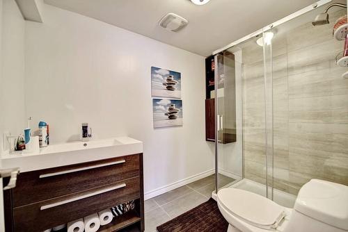 Salle de bains - 1210  - 1214 Rue Milton, Laval (Chomedey), QC - Indoor Photo Showing Bathroom
