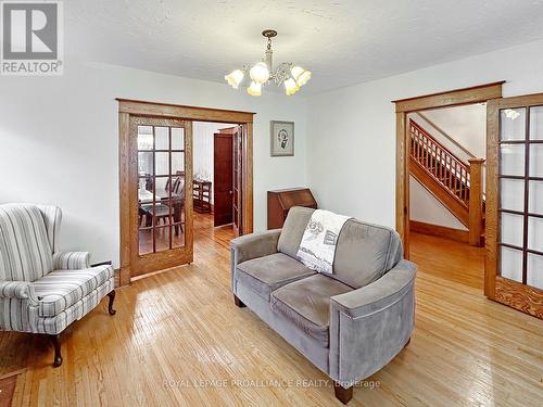 169 Albert St, Belleville, ON - Indoor Photo Showing Living Room
