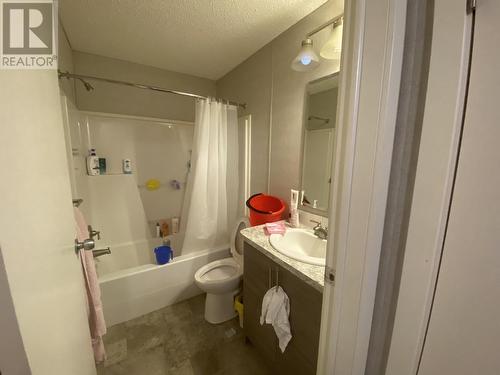 10111 Paquette Avenue, Hudsons Hope, BC - Indoor Photo Showing Bathroom