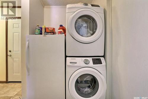 105 Mcintosh Street, Markinch, SK - Indoor Photo Showing Laundry Room