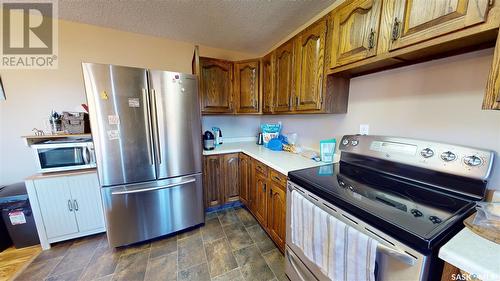816 8Th Avenue, Rosthern, SK - Indoor Photo Showing Kitchen