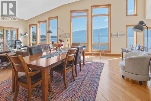 9419 3A Highway, Kuskanook, BC - Indoor Photo Showing Dining Room