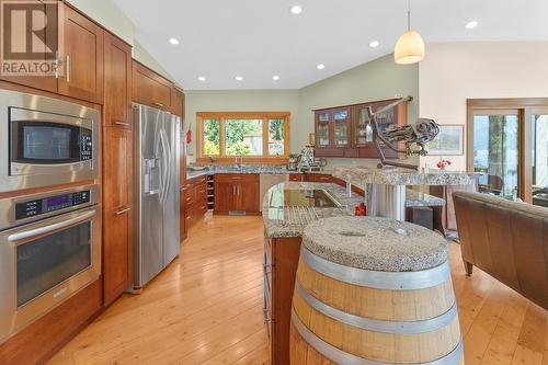 9419 3A Highway, Kuskanook, BC - Indoor Photo Showing Kitchen