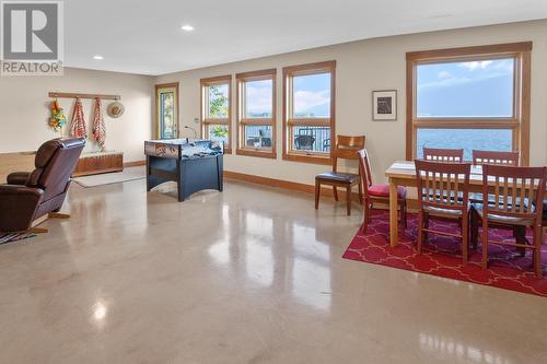 9419 3A Highway, Kuskanook, BC - Indoor Photo Showing Dining Room