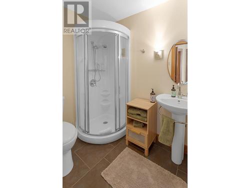 9419 3A Highway, Kuskanook, BC - Indoor Photo Showing Bathroom