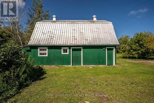 3828 George Johnston Rd, Springwater, ON - Outdoor