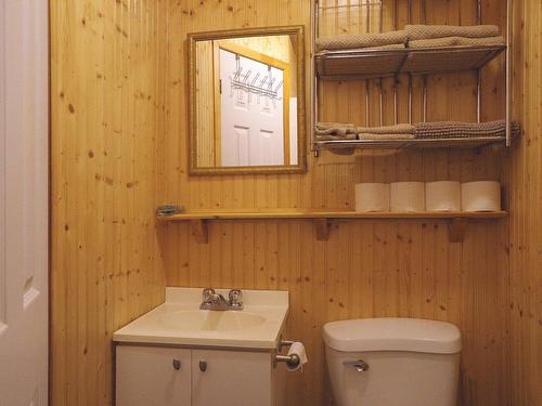 Bathroom - 1116 Ch. De La Baie-Solitaire, Rouyn-Noranda, QC - Indoor Photo Showing Bathroom
