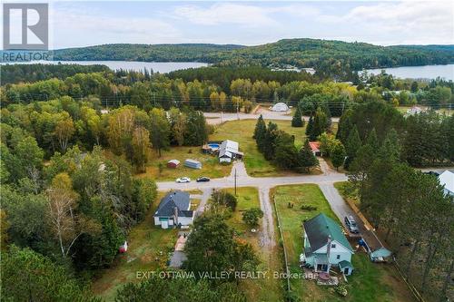 35 Boulter Lake Road, Hastings Highlands, ON 