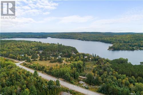 35 Boulter Lake Road, Hastings Highlands, ON 