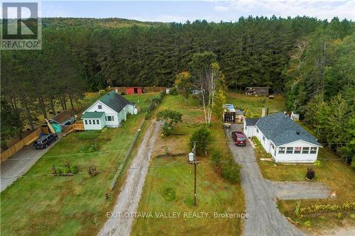 35 Boulter Lake Road, Hastings Highlands, ON 