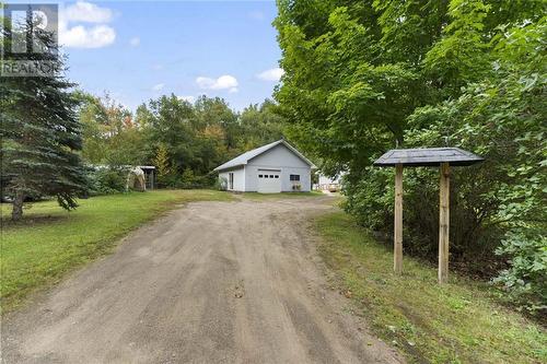 3049B Chapeskie Road, Barry'S Bay, ON - Outdoor