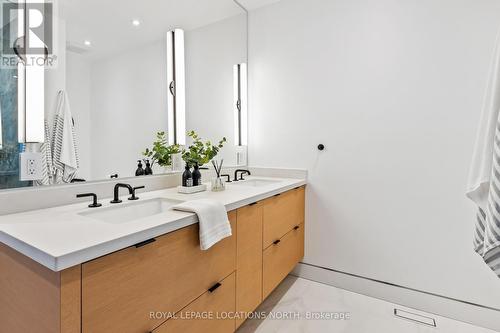 106 George Mcrae Rd, Blue Mountains, ON - Indoor Photo Showing Bathroom