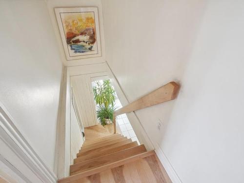 Staircase - 503Z Rue Viens, Mont-Saint-Hilaire, QC 