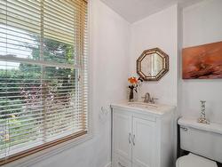 Powder room - 