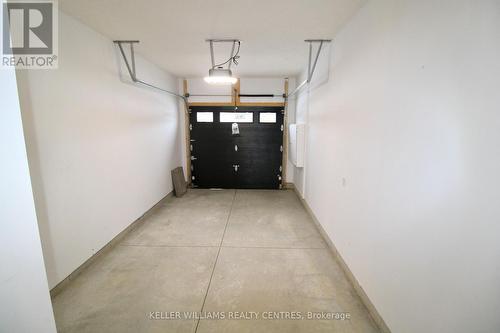 612 25Th Avenue, Hanover, ON - Indoor Photo Showing Garage