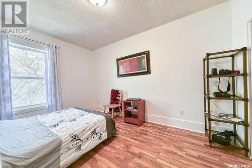 2202 Osler Street, Regina, SK - Indoor Photo Showing Bedroom