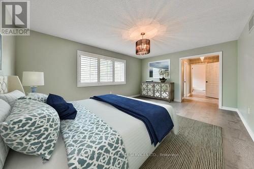 2259 Wuthering Heights Way, Oakville, ON - Indoor Photo Showing Bedroom