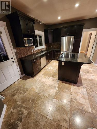 294 Symons Bay, Estevan, SK - Indoor Photo Showing Kitchen With Stainless Steel Kitchen