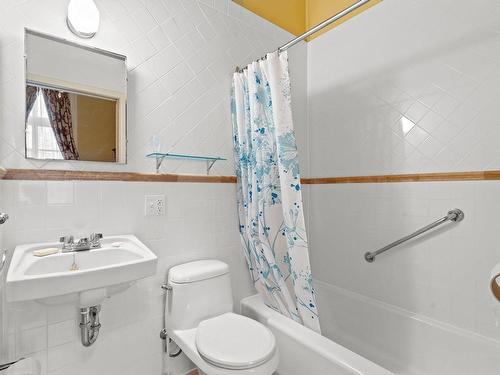 Bathroom - 2536 Rue De L'Immaculée-Conception, Saint-Ours, QC - Indoor Photo Showing Bathroom