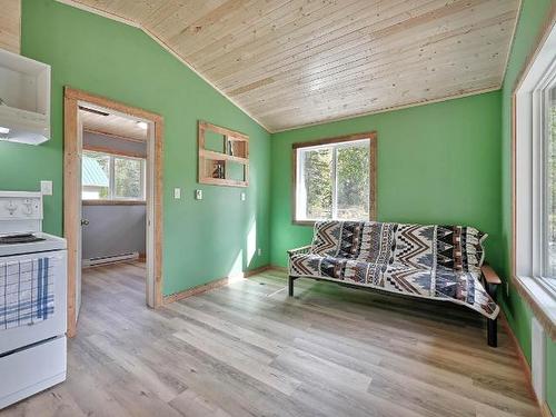 644 Grouse Creek Road, Clearwater, BC - Indoor Photo Showing Bedroom