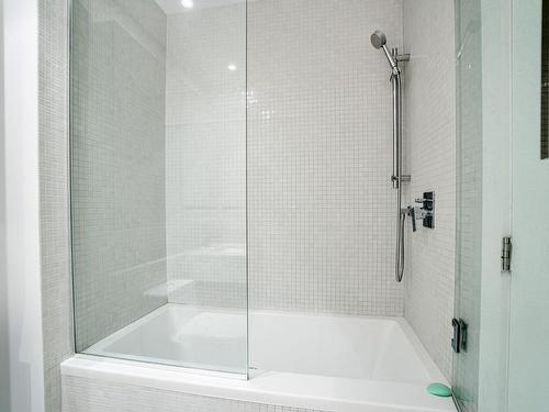 Salle de bains - 805-221 Rue St-Jacques, Montréal (Ville-Marie), QC - Indoor Photo Showing Bathroom