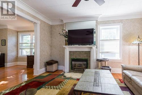 257 Albert St, Belleville, ON - Indoor Photo Showing Living Room With Fireplace